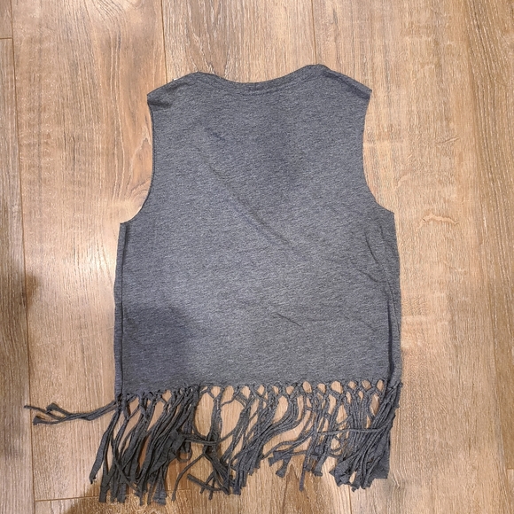 Crop top with fringe - Picture 2 of 2